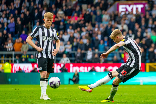 采用一种开 采用一种开